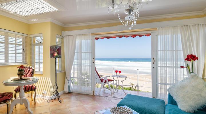 Haus am Strand - on the Beach