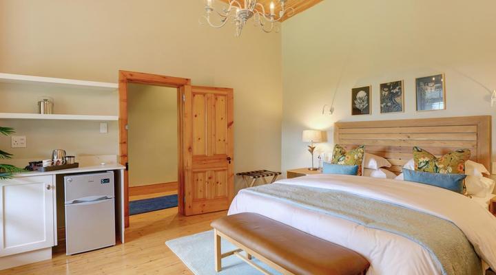 Almond Valley Manor & Cottages