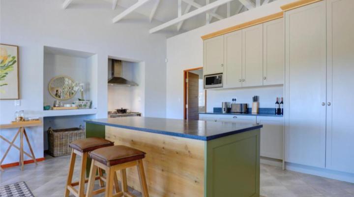 Almond Valley Manor & Cottages