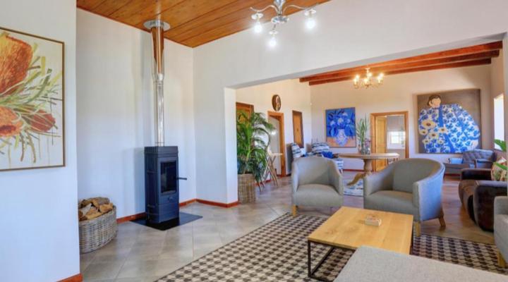 Almond Valley Manor & Cottages