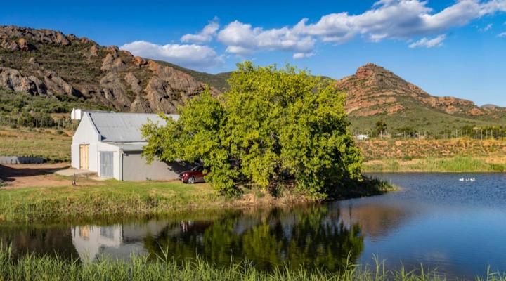 Almond Valley Manor & Cottages