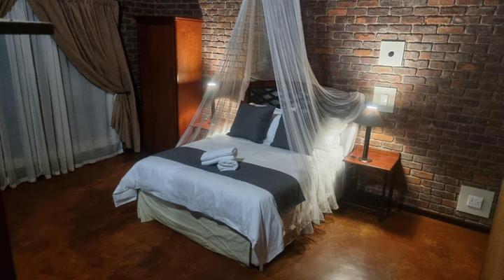 Sundowners Game Lodge