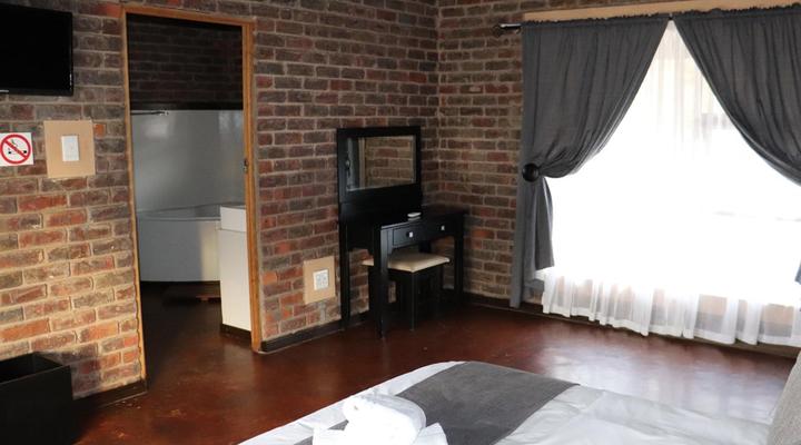 Sundowners Game Lodge