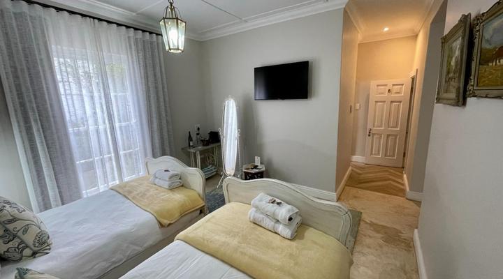 Banhoek Corner Guesthouse
