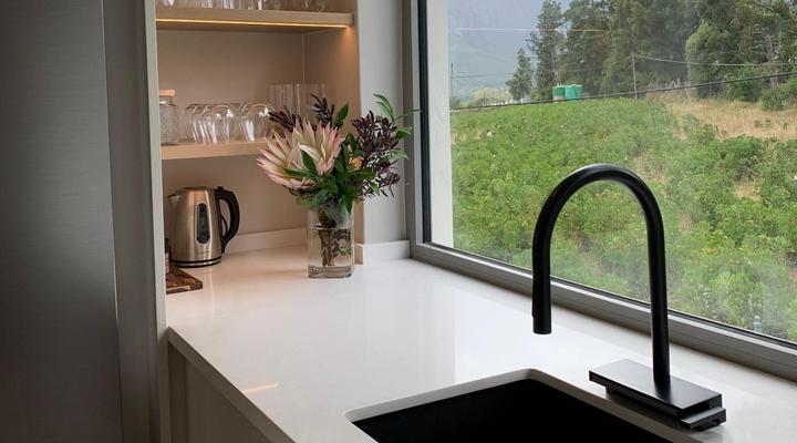 Banhoek Corner Guesthouse