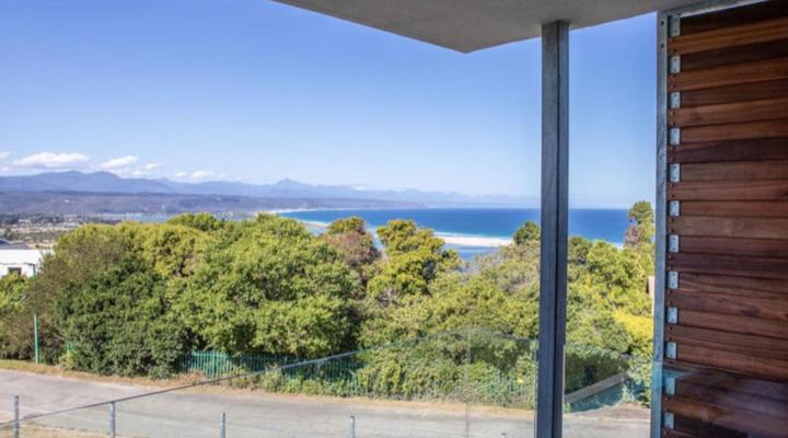 Hilltop Bayview Luxury Apartments