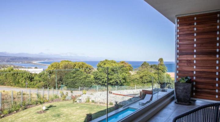 Hilltop Bayview Luxury Apartments