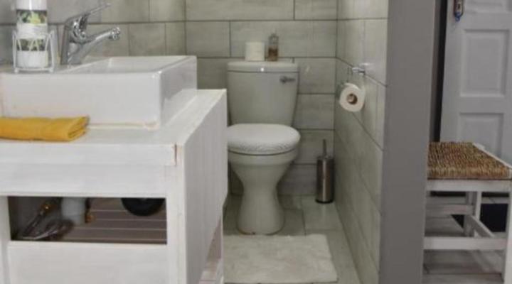 464 On 22nd Ave Guesthouse