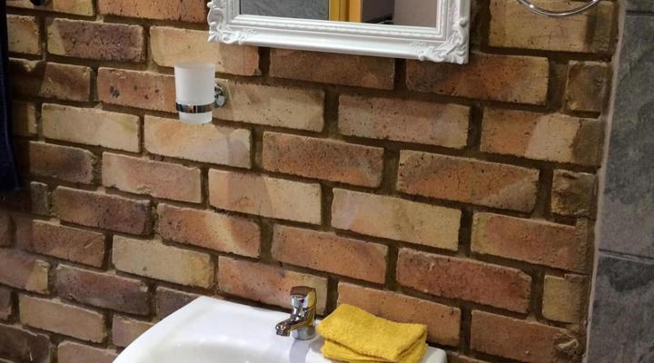 464 On 22nd Ave Guesthouse