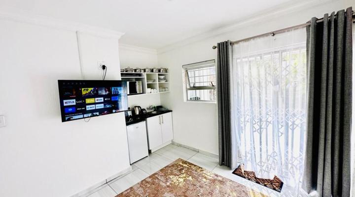 C and C Hotel Vibes JHB Ferndale