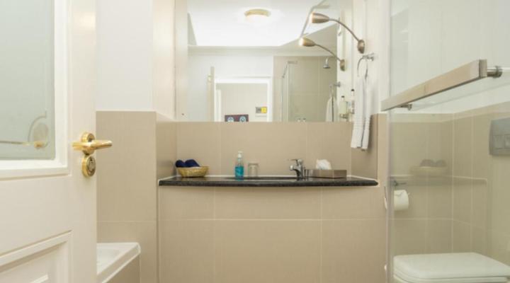 The Bantry Aparthotel