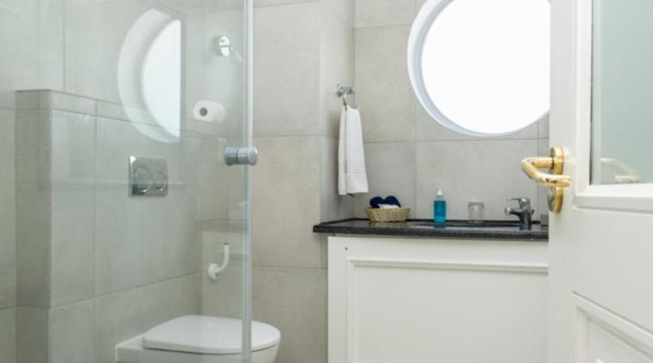 The Bantry Aparthotel