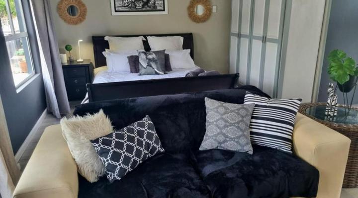 Angel 8 AirBnB Self-catering Accommodation