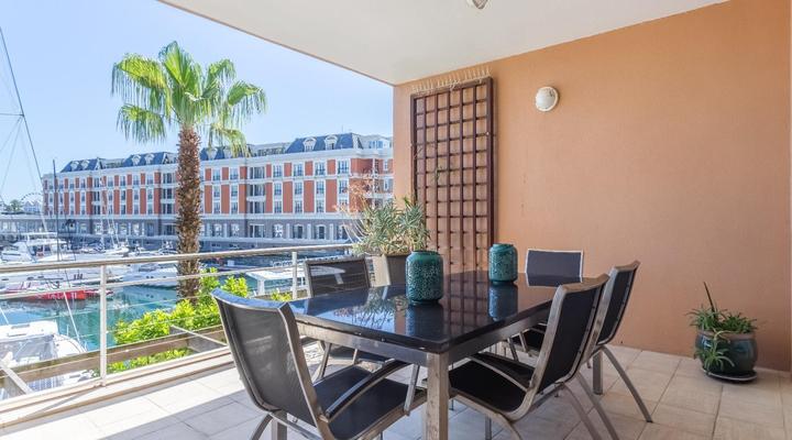 Mountain Marina Luxury Apartments