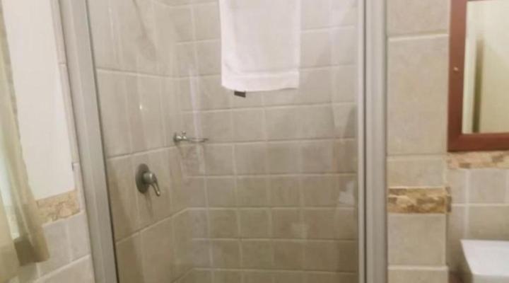 Tom's Place Guesthouse