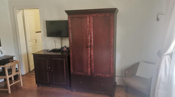 Tom's Place Guesthouse