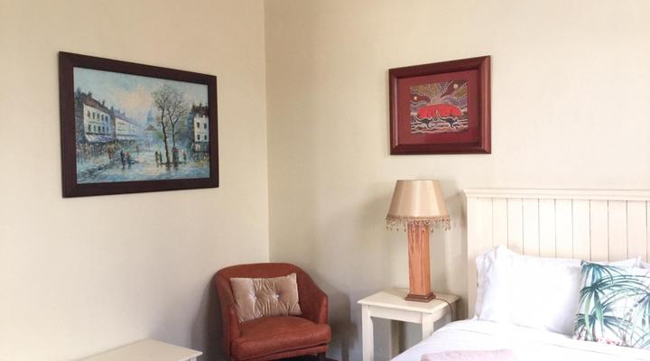 Tom's Place Guesthouse