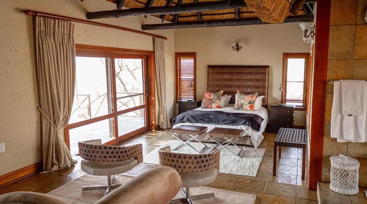 Mmakuba Private Game Lodge