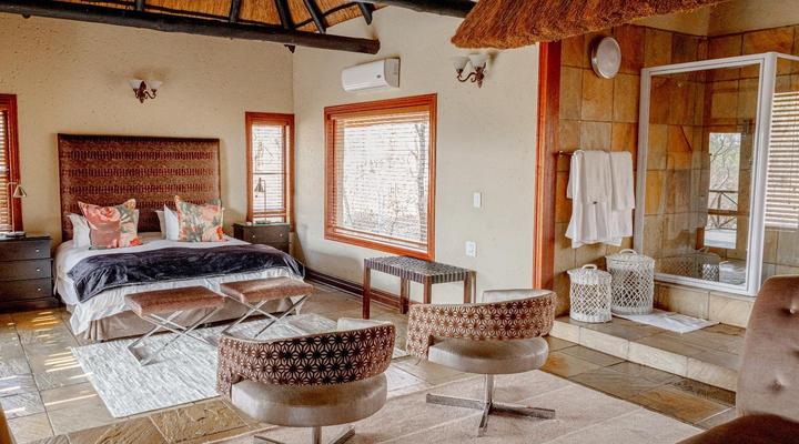 Mmakuba Private Game Lodge