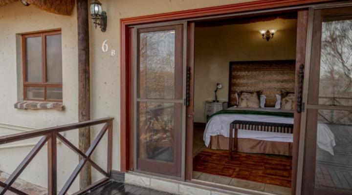 Mmakuba Private Game Lodge