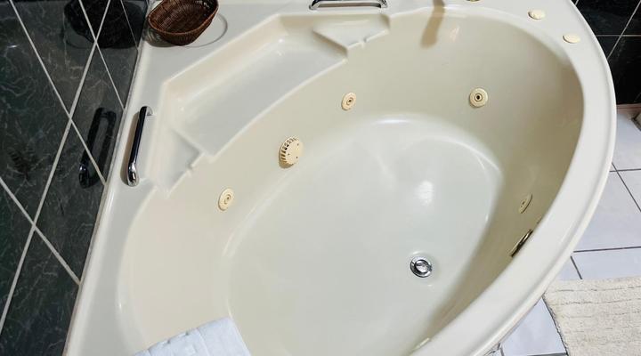 Khubonye Royal Guesthouse