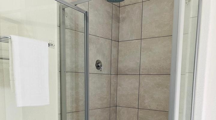 Khubonye Royal Guesthouse