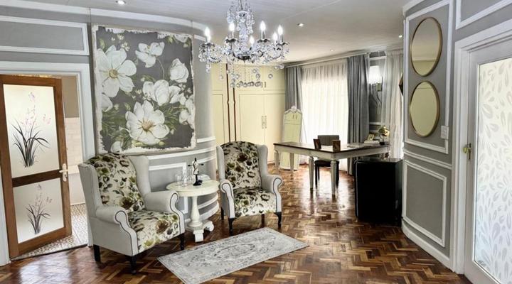 C'est La Vie Boutique Hotel