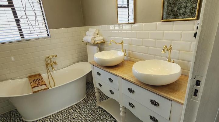 C'est La Vie Boutique Hotel