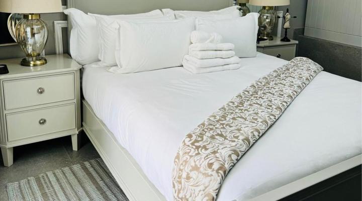 C'est La Vie Boutique Hotel