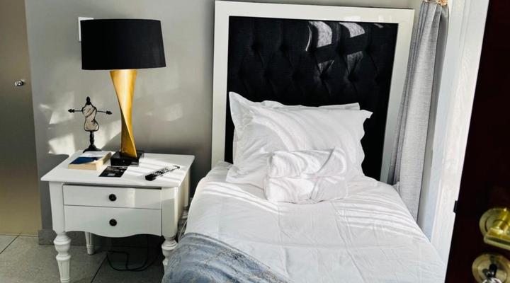 C'est La Vie Boutique Hotel