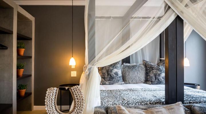 Safari Moon Luxury Bush Lodge