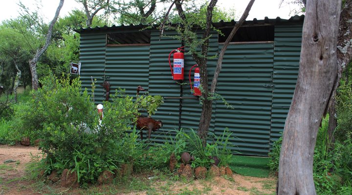 Thorn Tree Bush Camp - Accommodation