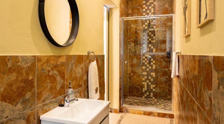 Zabini Lodge and Game Drive