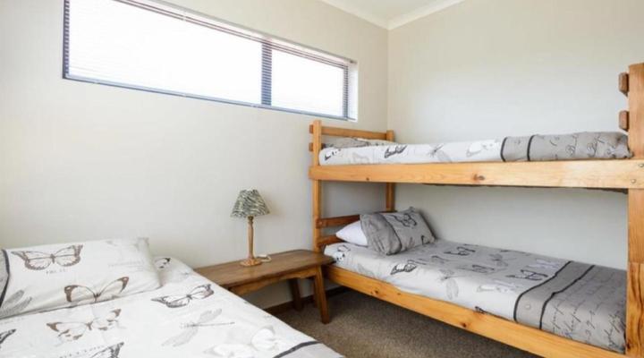 Albatross Beach Guest House - Barbier's Bliss