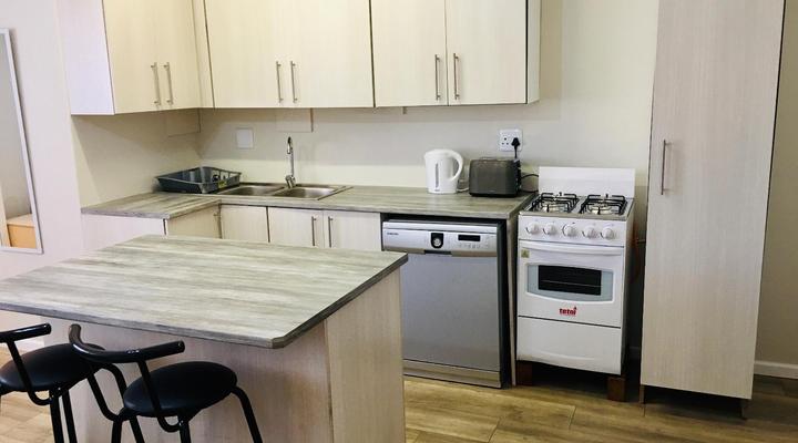 Albatross Beach Guest House - Barbier's Bliss