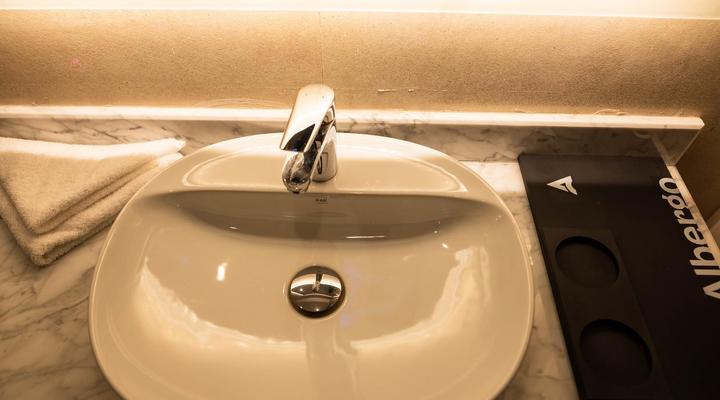 Albergo Hotel and suites