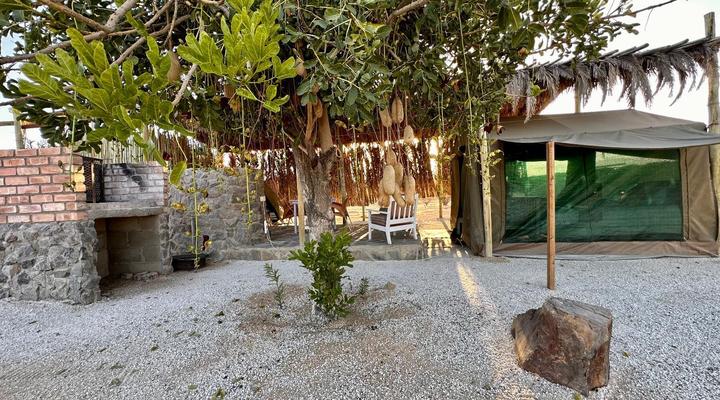 Daureb Isib Campsite and B&B