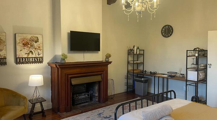 Strawberry Manor at In The Vine