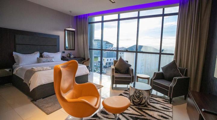 Tripod By Pedestal Hotel