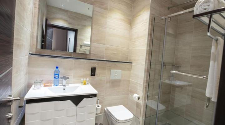 Tripod By Pedestal Hotel