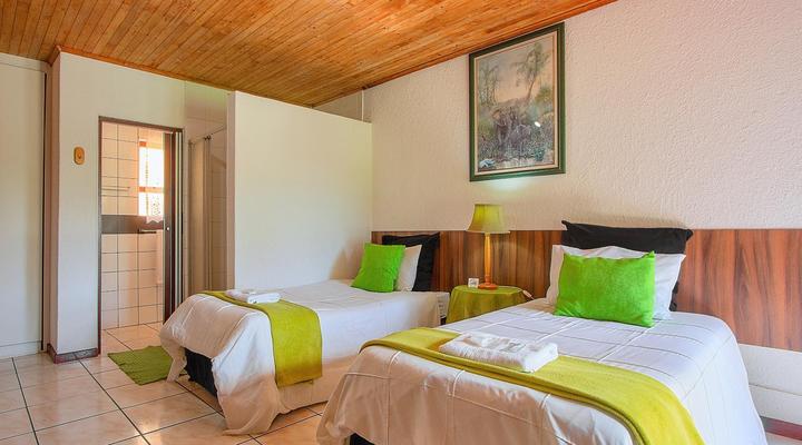 Airport Bird & Game Lodge