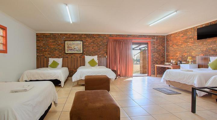 Airport Bird & Game Lodge