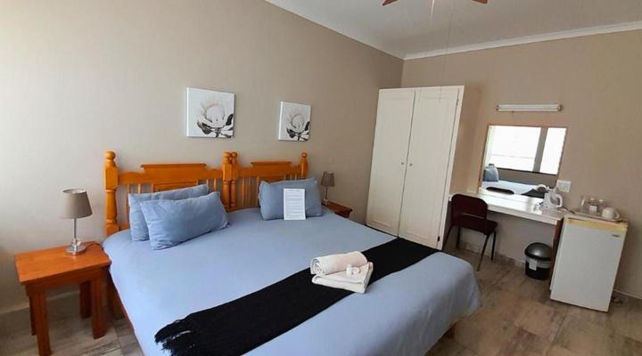 Acorn Lodge & Skydeck Sunset Café