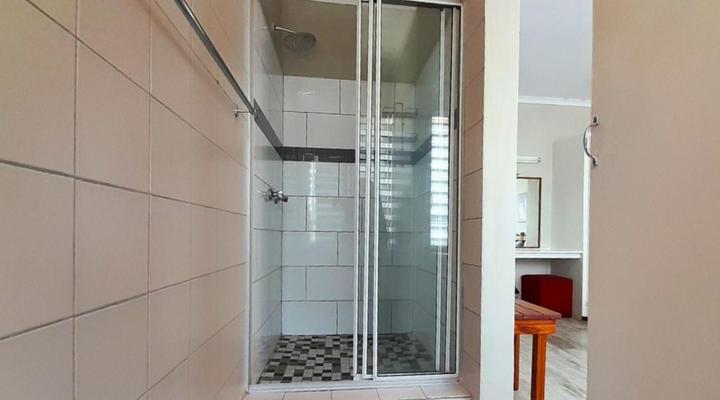 Acorn Lodge & Skydeck Sunset Café