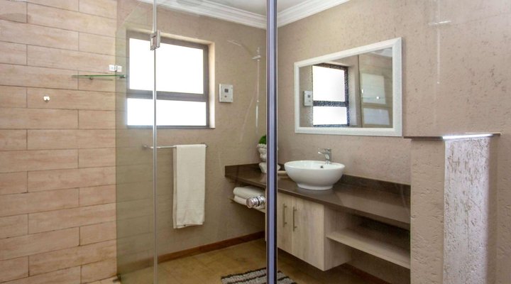 Ilanga Game & Fishing Lodge