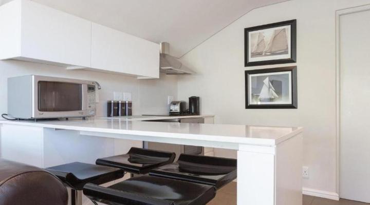 20 Belladonna Avenue