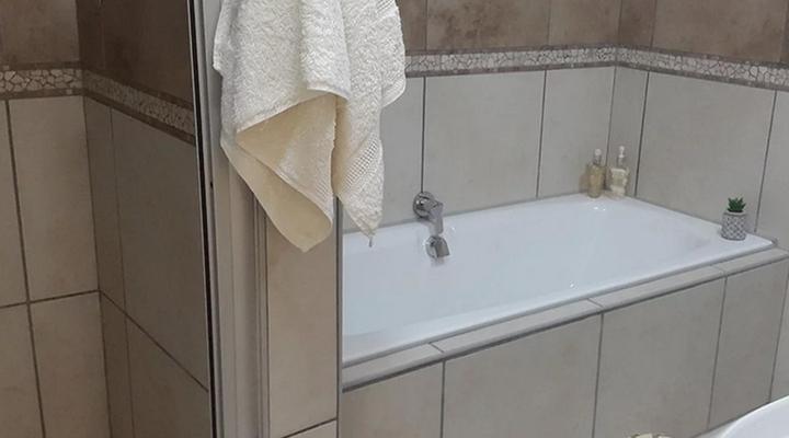 Crystalvilla Guest House