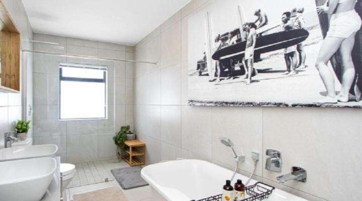 Shelley Point Beach Villa