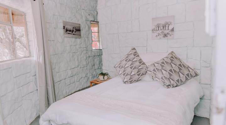 Arianoglo Safari Lodge