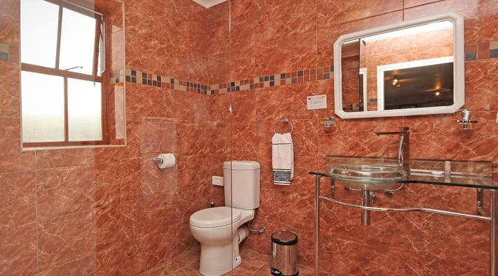 40 Winks Guest House Green Point